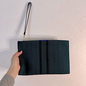 Rothy’s The Wristlet - Cedar Herringbone